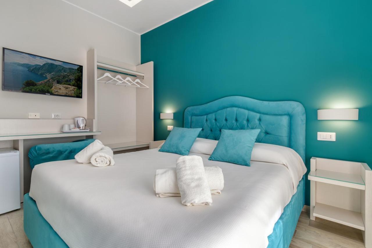 Tiffany Suites Сорренто Екстер'єр фото